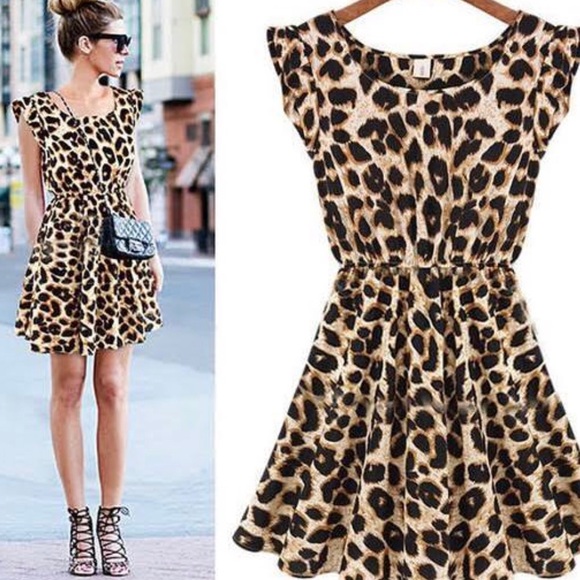 Pleated Mini Dress - Picture 7 of 7